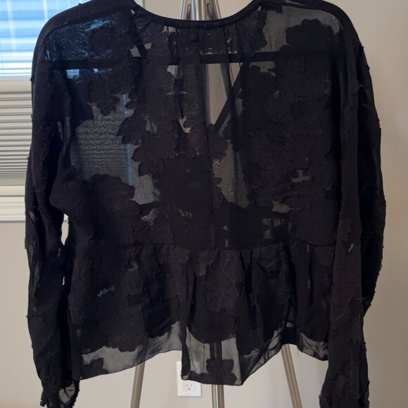 Aritzia Wilfred Floral Cropped Blouse - Picture 2 of 3